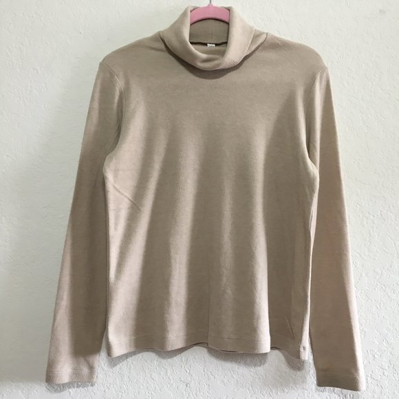 uniqlo Tops - Uniqlo Heattech Fleece Turtleneck Size M Beige Tan